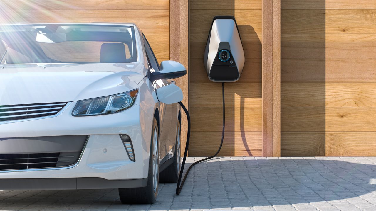 "Electric Vehicle Market Growth: Key Players, Trends, and Charging Infrastructure"